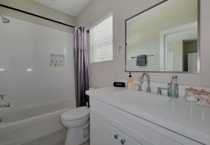 Beautifully designed home built in 2025 for rent - Houses in Houston - Image 9 of 10