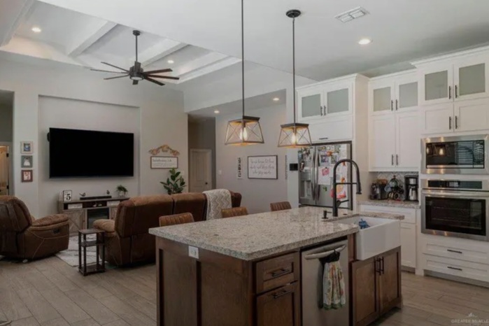 Beautifully maintained House for sale in McAllen, TX - Houses in McAllen - Image 5 of 6