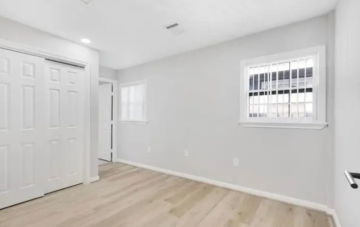 Beautifully updated rental in a convenient Houston location - Houses in Houston - Image 5 of 8