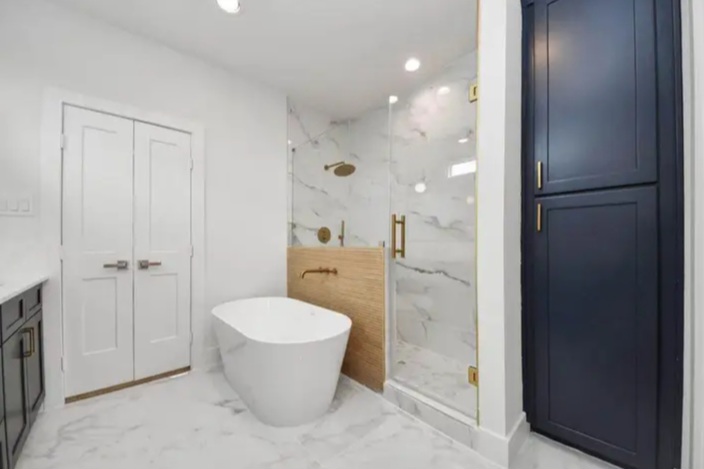 🏡 BRAND NEW LUXURY HOME FOR LEASE | SHADY ACRES | ASK ABOUT OUR LOOK-AND-LEASE SPECIAL! - Houses in Houston - Image 4 of 8