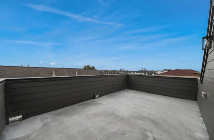🏡 BRAND NEW LUXURY HOME FOR LEASE | SHADY ACRES | ASK ABOUT OUR LOOK-AND-LEASE SPECIAL! - Houses in Houston - Image 7 of 8