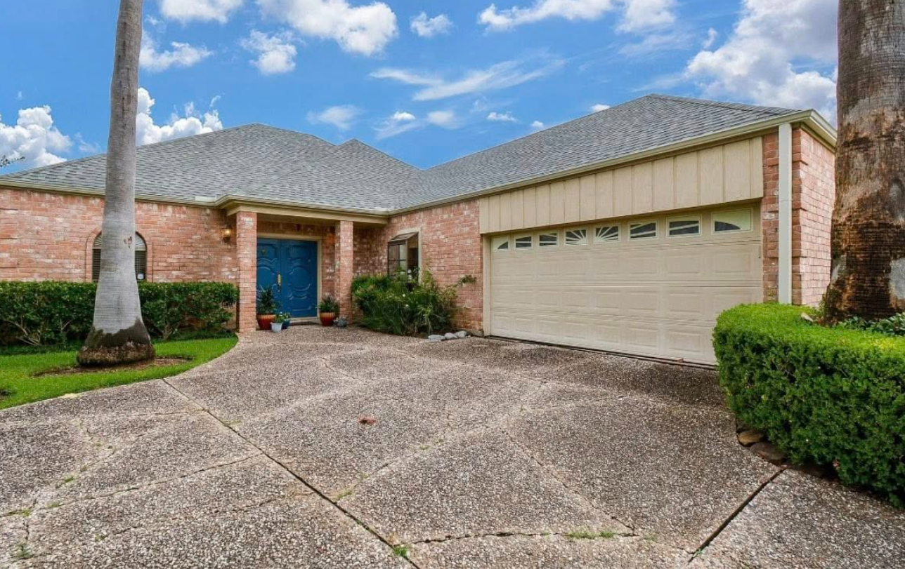 A prime investor opportunity located just north of Briar Forest Dr (77077)