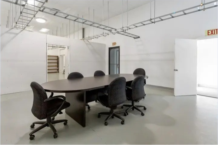 🏢 COMMERCIAL / INDUSTRIAL OPPORTUNITY IN EAST TEXAS! - Commercial in Tyler - Image 4 of 10