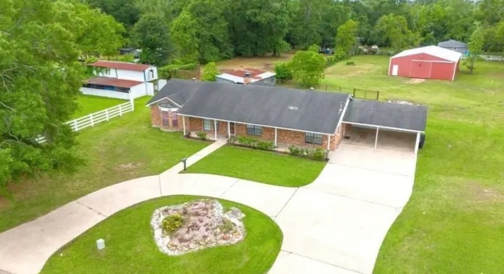 Dream House for sale in Splendora, TX - Houses in Splendora - Image 1 of 10