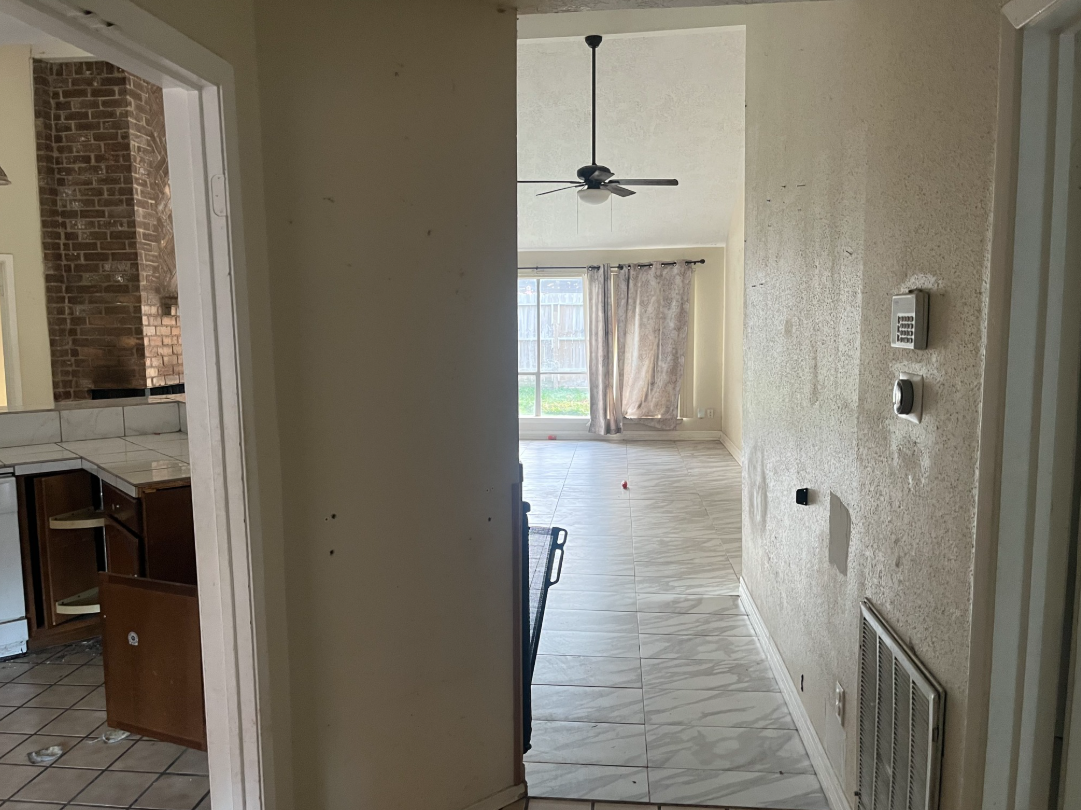 Strong flip opportunity in a solid area