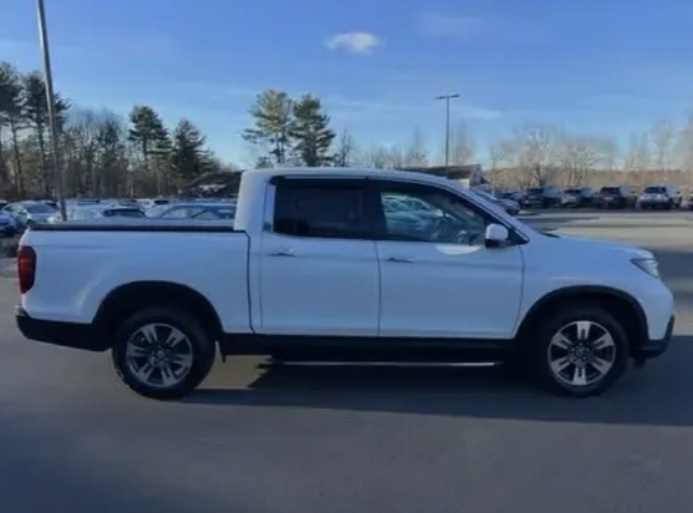 For Sale 2017 Honda Ridgeline RTL-E AWD/4WD! - Cars in Acton - Image 2 of 7