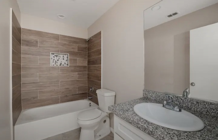 Four-Plex for Sale in Mission, TX! - Houses in Mission - Image 7 of 10