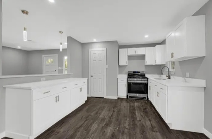 Fully remodeled Fifth Ward home 3B2B for sale in houston - Houses in Houston - Image 5 of 10