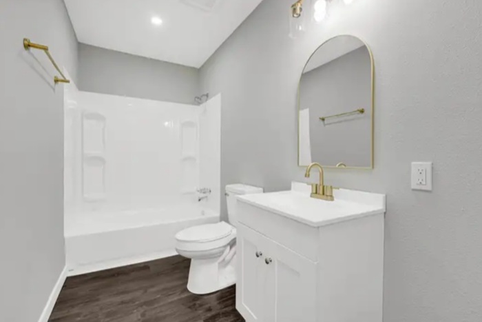 Fully remodeled Fifth Ward home 3B2B for sale in houston - Houses in Houston - Image 6 of 10