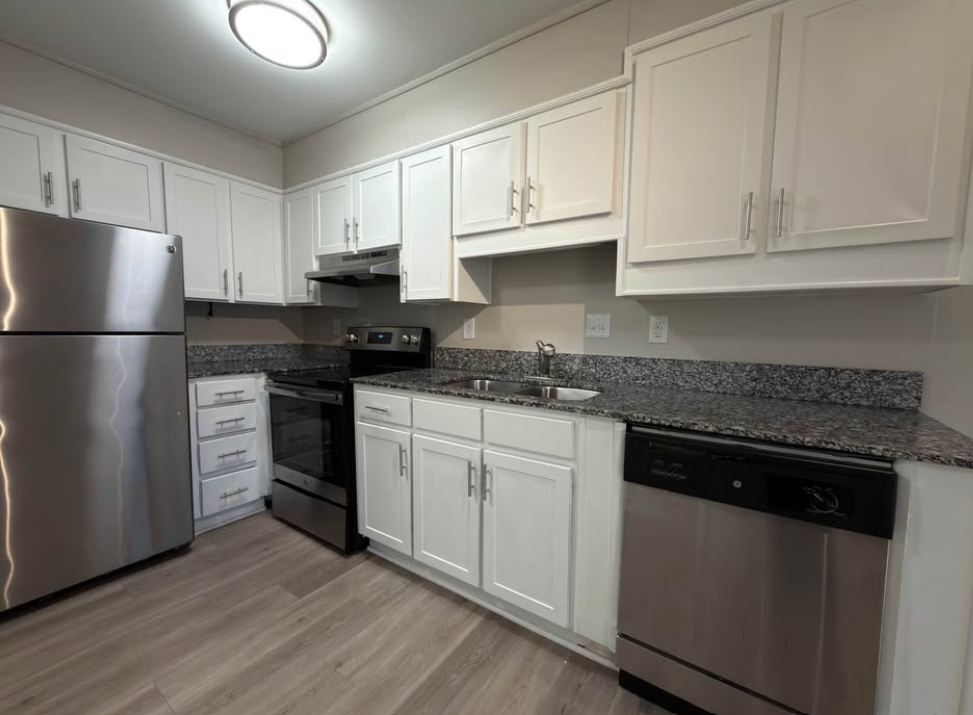 Apartment is located just minutes from Five Points South, UAB, Highland Park