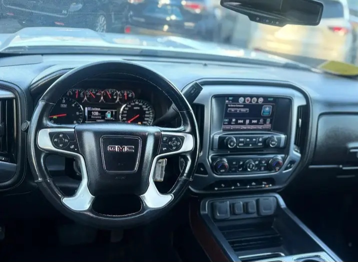 GMC Sierra 1500 Double Cab SLT Pickup For sale - Cars in Stoughton - Image 5 of 10