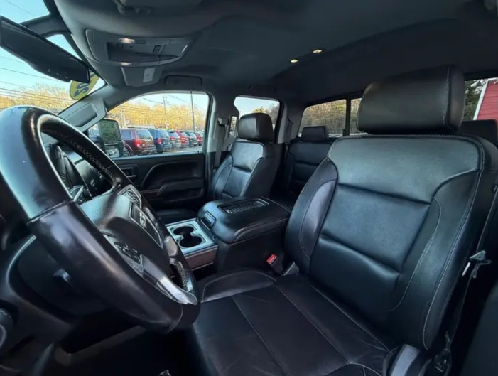 GMC Sierra 1500 Double Cab SLT Pickup For sale - Cars in Stoughton - Image 6 of 10