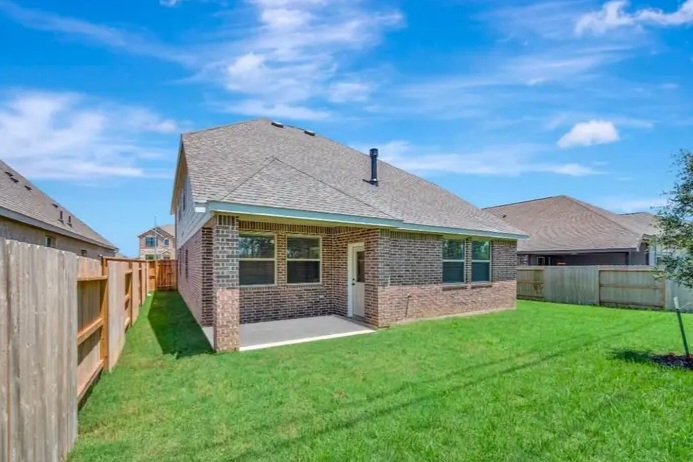 Home for sale just 15 mins from cypress - Houses in Cypress - Image 9 of 9