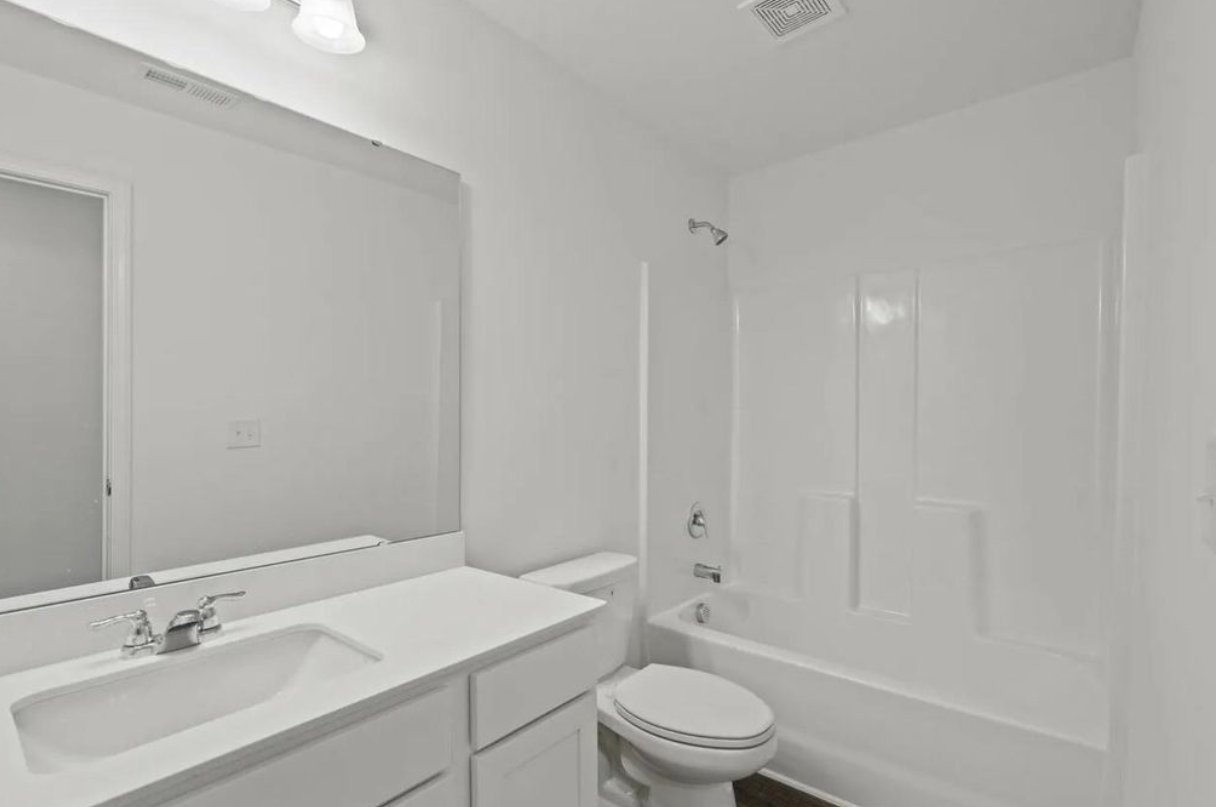 ✨ MASSIVE PRICE CUT – MOVE-IN READY! ✨ Brand-new Starlight Home in Waller