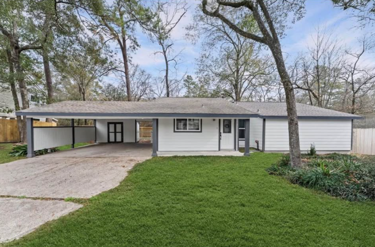 Casa a la renta ubicada a minutos de Woodlands Mall, Hwy 45, Woodlands Market Street