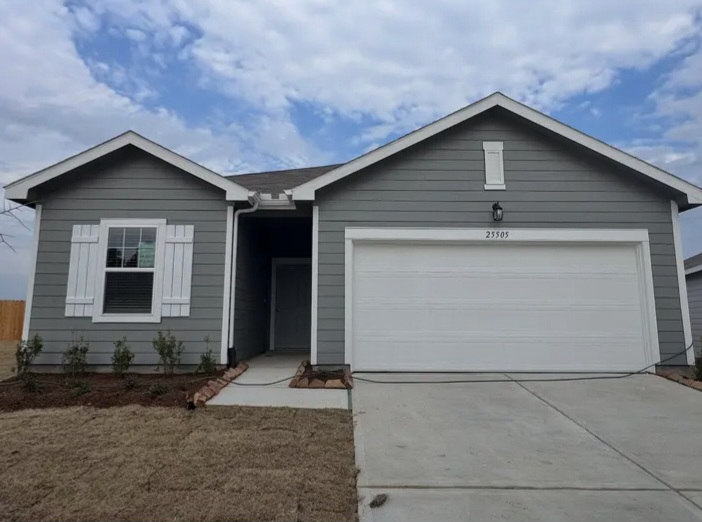 Insane deal on new Construction in MAGNOLIA - Houses in Magnolia - Image 1 of 7