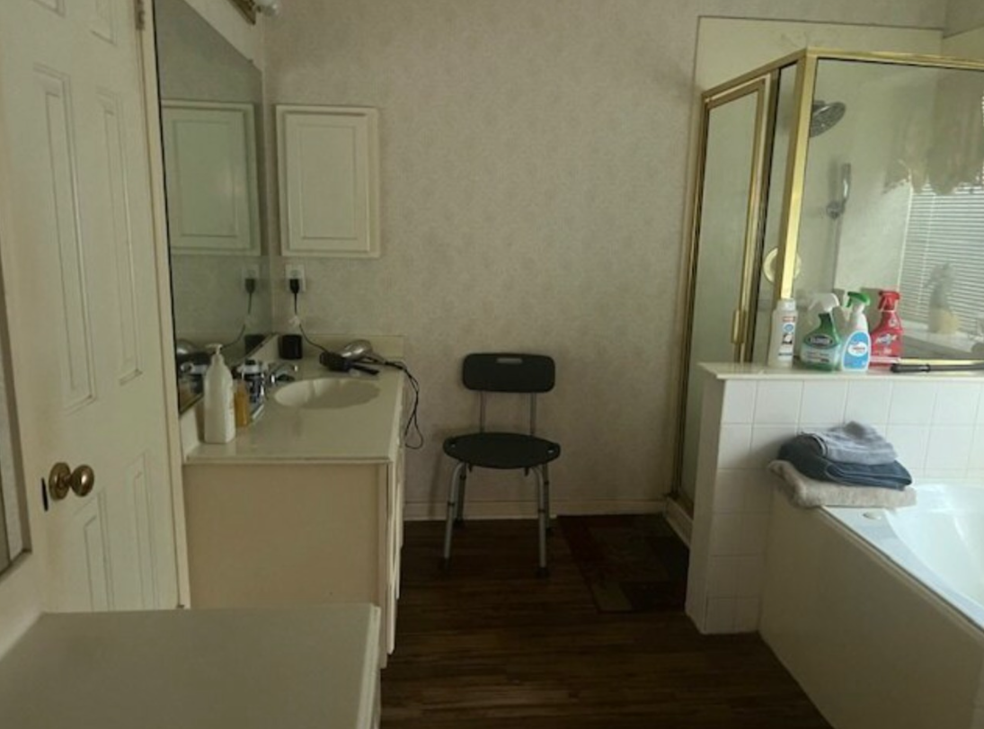 1994 YB Flip/Rental Opportunity in Newport! Zoned to Crosby ISD!