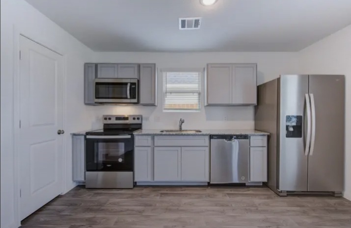 🏡 FOR RENT | Brand New Home in Conroe