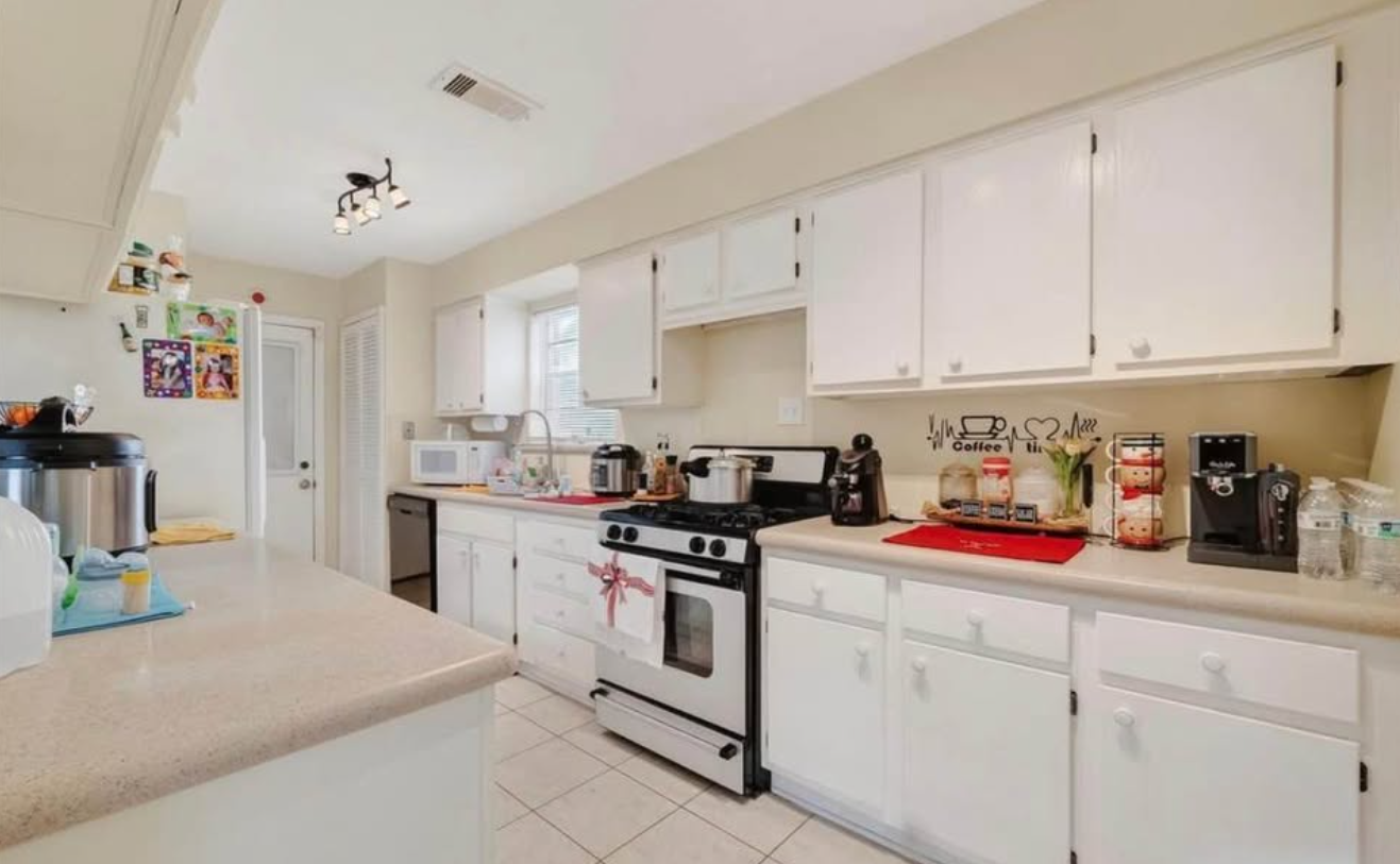 Beautiful house for sale at Windswept Ln, Houston