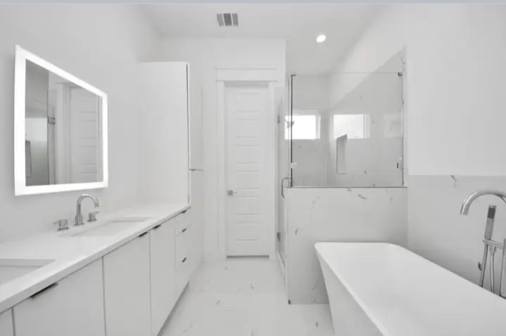 Modern living for lease in a prime Houston location - Houses in Houston - Image 7 of 9