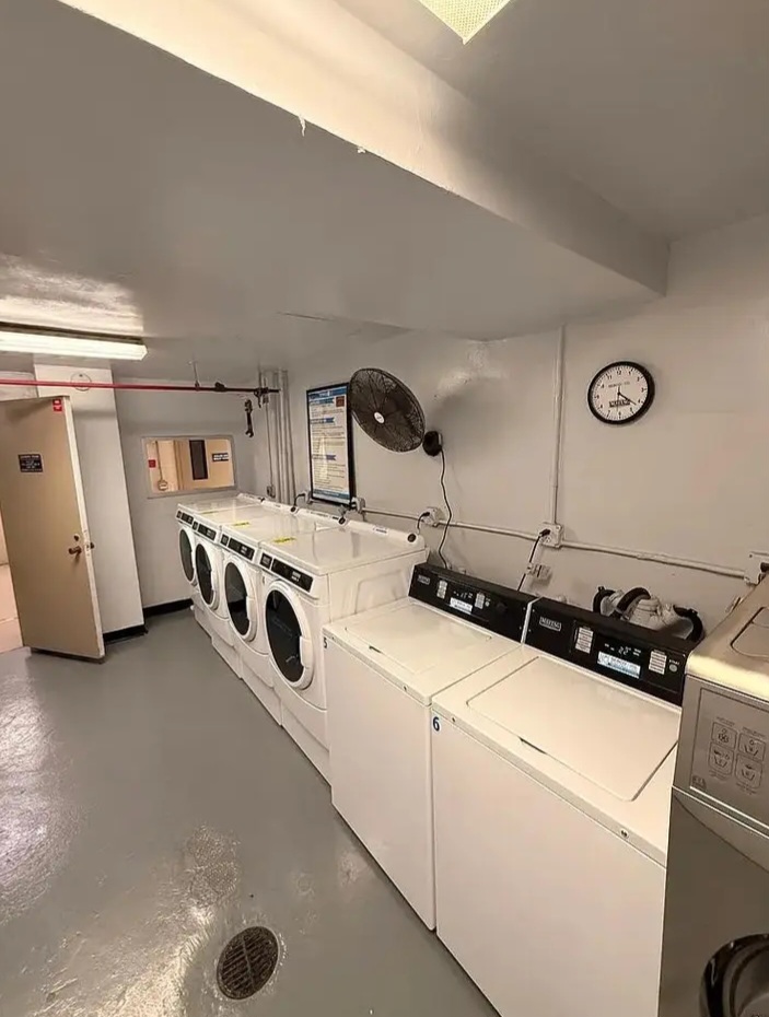 Move-in ready studio at E 65th St for rent - Apartments in New York City - Image 10 of 10