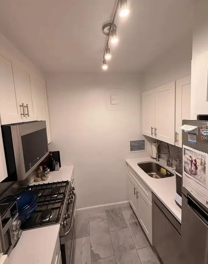 Move-in ready studio at E 65th St for rent - Apartments in New York City - Image 6 of 10