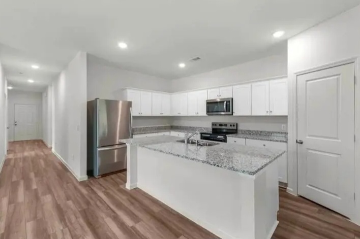 NEW CONSTRUCTION FOR SALE IN MAGNOLIA - Houses in Magnolia - Image 4 of 9