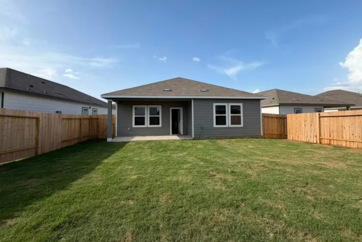 NEW CONSTRUCTION FOR SALE IN MAGNOLIA - Houses in Magnolia - Image 6 of 9