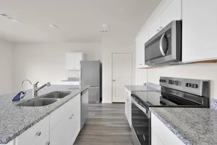 New Construction For Sale in Magnolia - Houses in Magnolia - Image 6 of 8