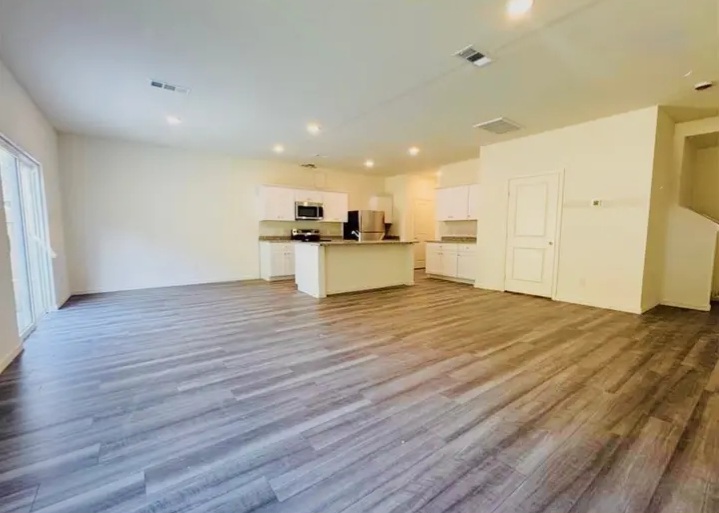 New Construction for sale in MONTGOMERY near Lake Conroe! - Houses in Montgomery County - Image 7 of 8