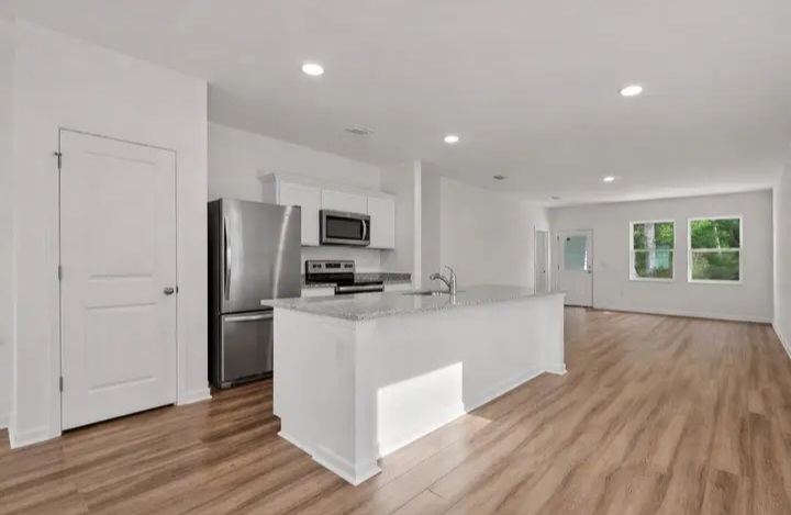 NEW CONSTRUCTION HOME FOR SALE IN MAGNOLIA, TX - Houses in Magnolia - Image 2 of 9