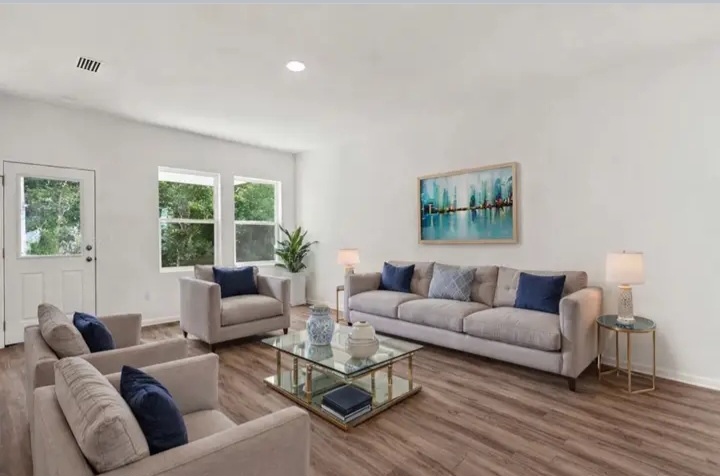 NEW CONSTRUCTION HOME FOR SALE IN MAGNOLIA, TX - Houses in Magnolia - Image 4 of 9