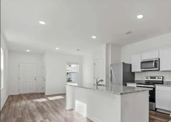 NEW CONSTRUCTION HOME FOR SALE IN MAGNOLIA, TX - Houses in Magnolia - Image 7 of 9