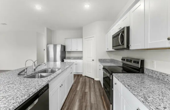 🎉🎉New Construction in BROOKSHIRE!! (Near Katy) - Houses in Houston - รูปภาพ 5 of 10