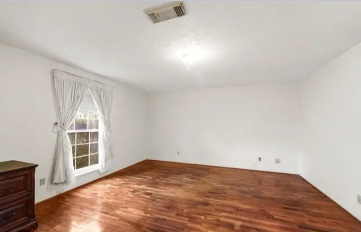 NEW INVESTMENT OPPORTUNITY IN KATY - Houses in Katy - Image 6 of 9