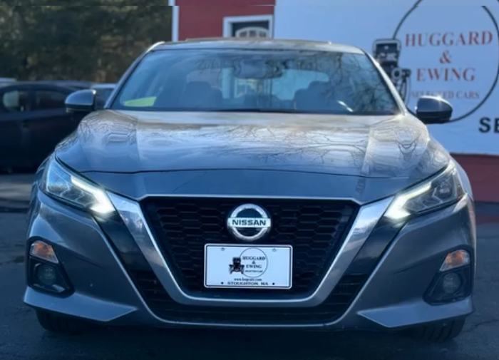 Nissan Altima 2.5 Platinum AWD Sedan 4D 2020 - Cars in Stoughton - Image 1 of 10