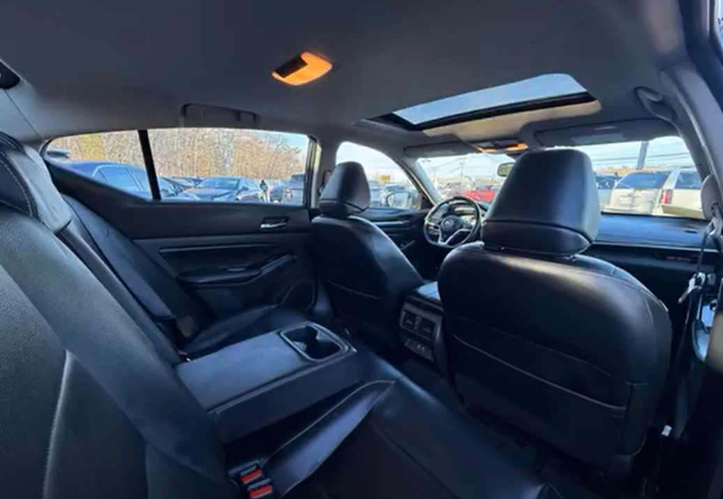 Nissan Altima 2.5 Platinum AWD Sedan 4D 2020 - Cars in Stoughton - Image 10 of 10