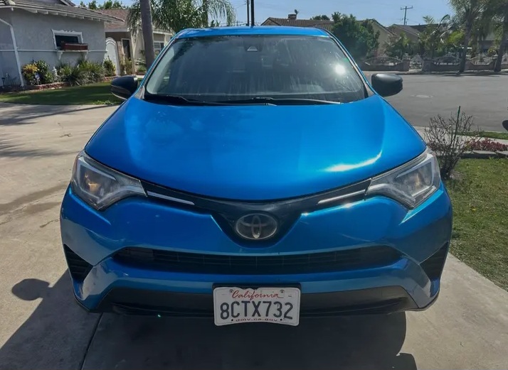 Selling my 2018 Toyota RAV4 LE in Garden Grove - Cars in Garden Grove - Image 3 of 8