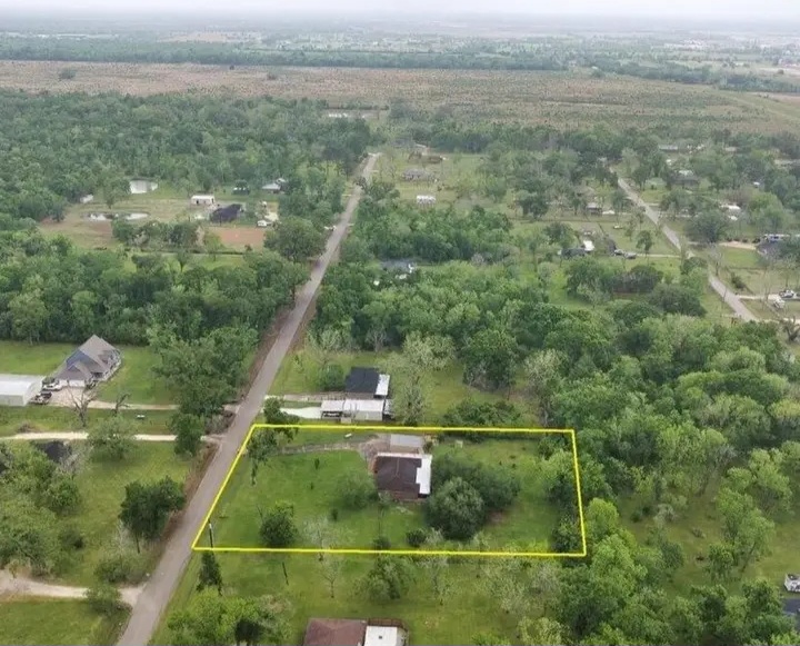 spacious home for sale in Angleton - Houses in Angleton - Image 3 of 10