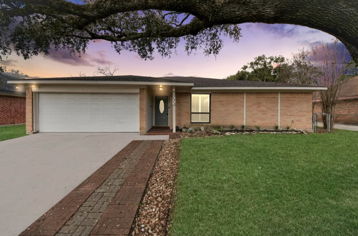 3 bedroom, 2 bath home for sale in North Houston area