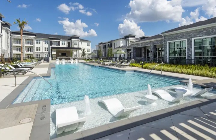 Up to 8 Weeks FREE Rent | Modern Apartment Living in Cypress 77433 - Apartments in Cypress - Image 6 of 7